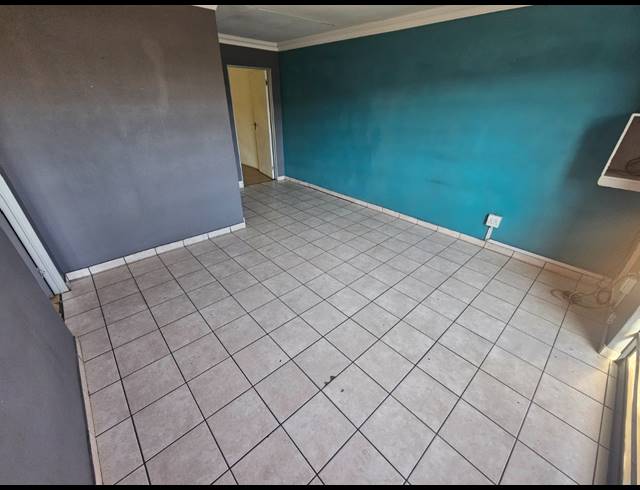 340M² WAREHOUSE FOR SALE IN ANDERBOLT